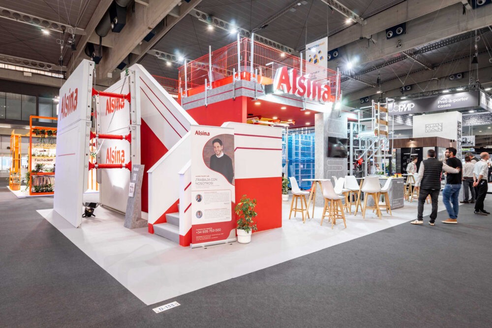 Diseño stand en Construmat 2025 (Barcelona) para ALSINA. Diseño, fabricación y montaje en Feria Internacional por Noble Madera Stands