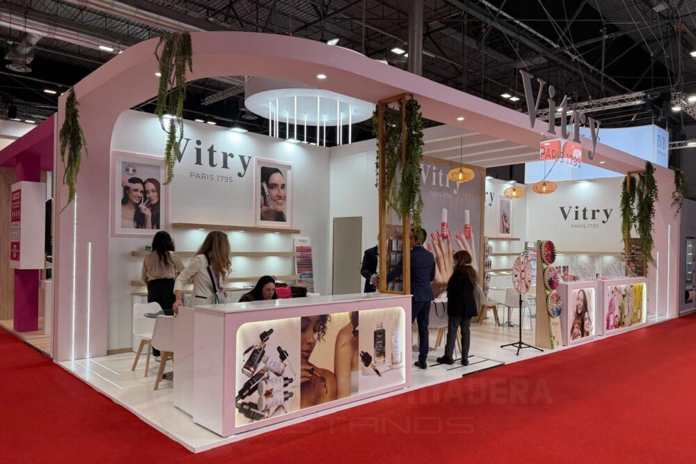 Stand Vitry en Infarma 2026 creado por Noble Madera Stands